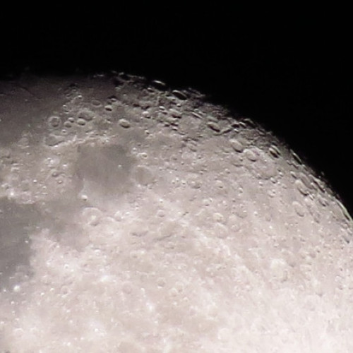 China descoperă două minerale lunare noi, extinzând lista de specii identificată