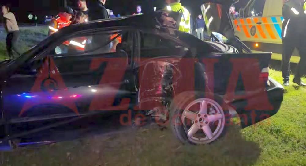 Accident grav pe DJ 222: O tânără a decedat după impactul cu un stâlp