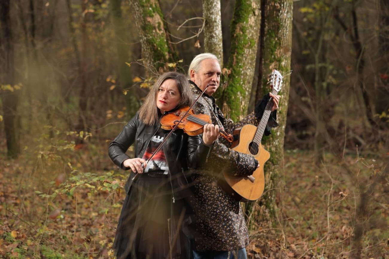 Concertul „When Violin Meets Guitar” aduce muzica clasică și rock la Târgoviște