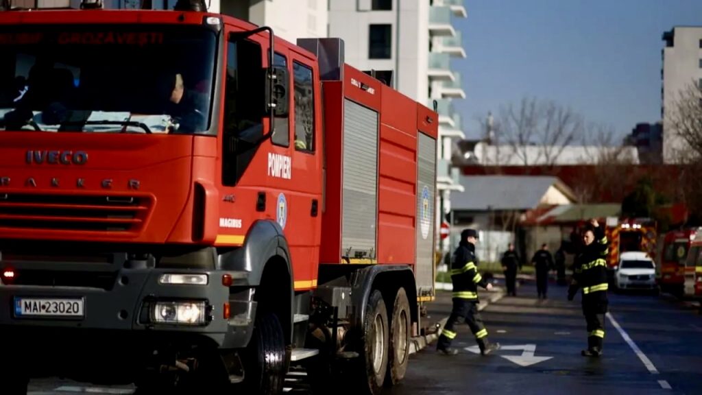 Alertă de incendiu în Pitești din cauza unui contor electric