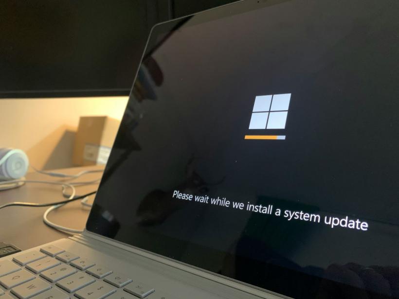 Campanie malware vizează utilizatorii Windows prin site-uri false Microsoft