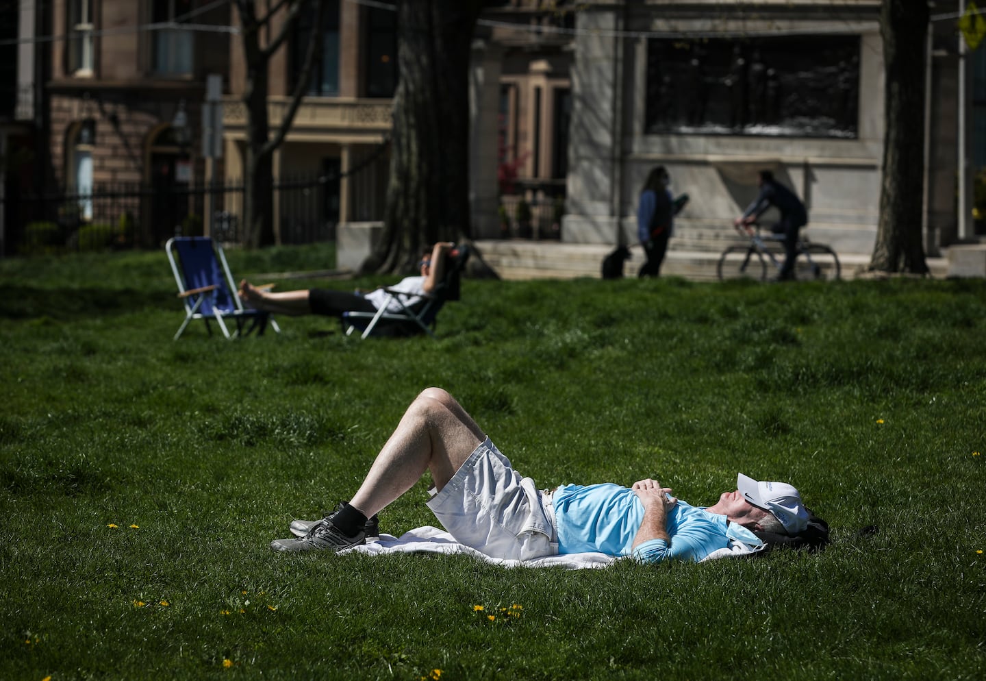 Somnul de zi ar putea să-ți transmită un mesaj important