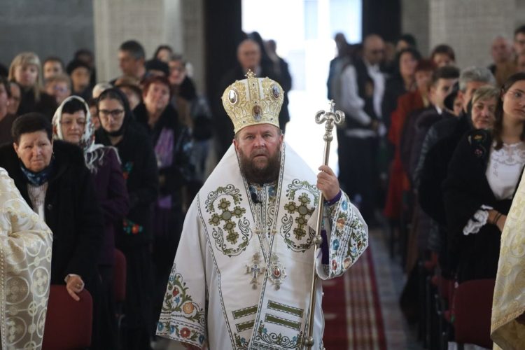 Preasfințitul Timotei Sătmăreanul va sluji la Mănăstirea Ieud