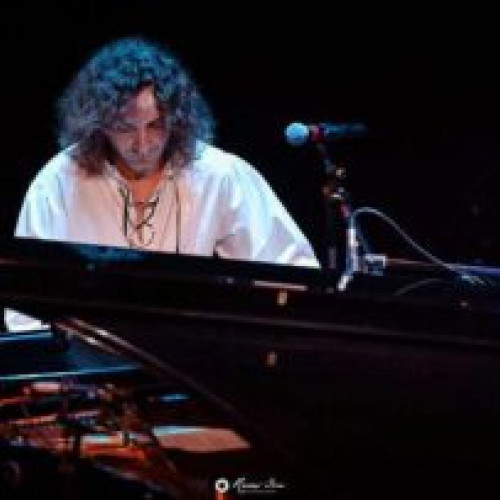 Artistul Bogdan Ota revine in tara pentru lansarea noului album "Chronos - The Master of Time" la Brașov