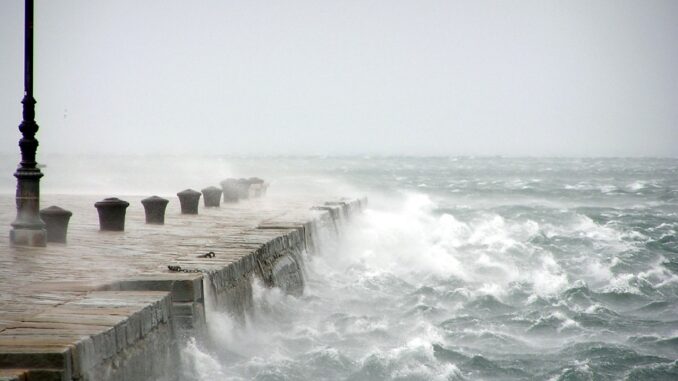 Tulcea, sub cod portocaliu de vânt astăzi