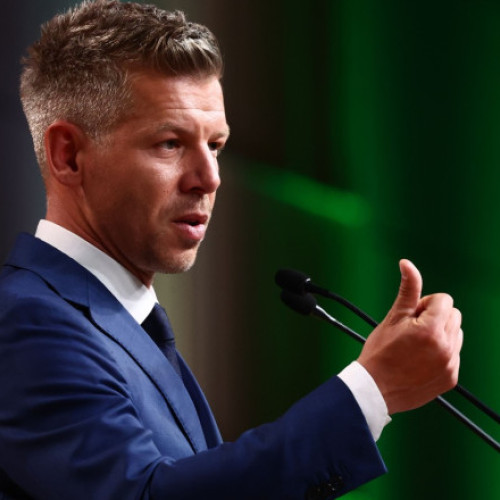 Péter Magyar acuză oligarhii lui Orbán de transferuri ilegale de bani