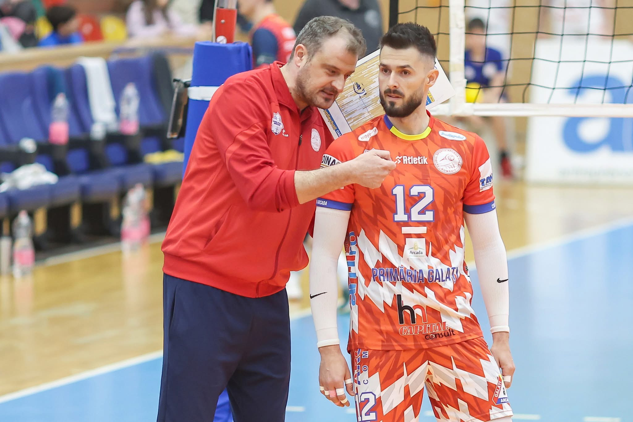 Semifinalele Diviziei A1 de volei masculin: Dinamo și CSM Arcada avansează în finală