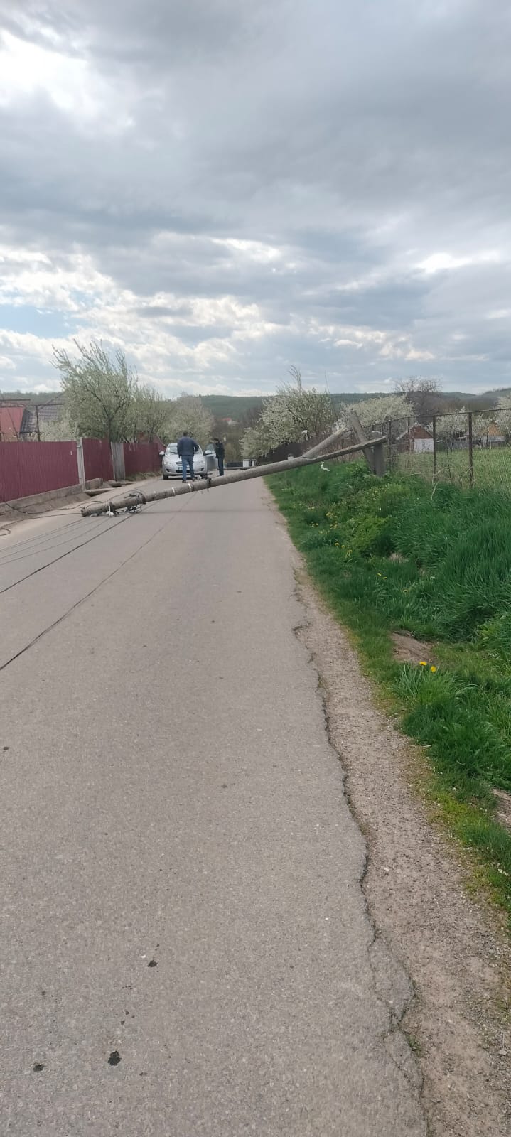 Trafic oprit pe DJ 115N din comuna Țibucani