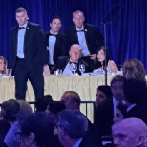 Donald Trump evidențiază necesitatea unei săli de bal noi după un incident de securitate