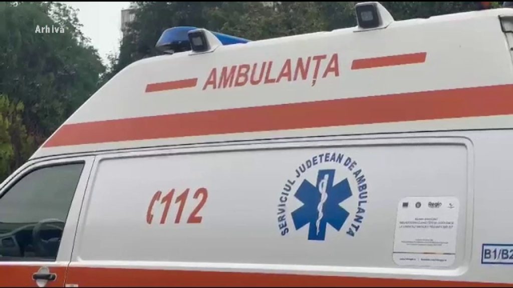 Caz alarmant în Constanța: Femeie sărită din ambulanță după consum de detergent