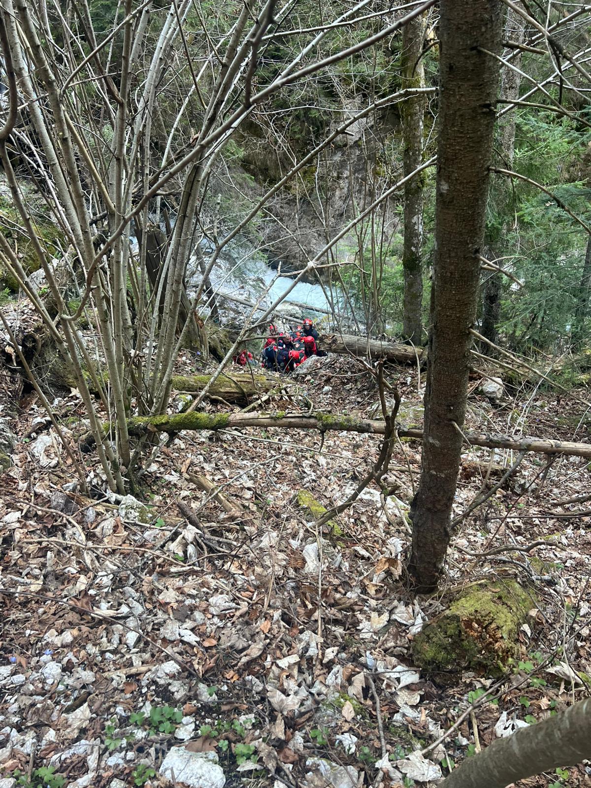 Bărbat de 40 de ani căzut într-o prăpastie în Bicaz Chei