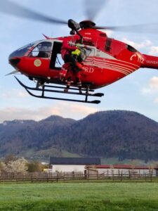 Femeie rănită în Piatra Craiului, intervenție salvamont și SMURD