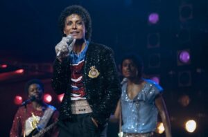 Film biografic despre Michael Jackson înregistrează încasări record în weekendul de debut