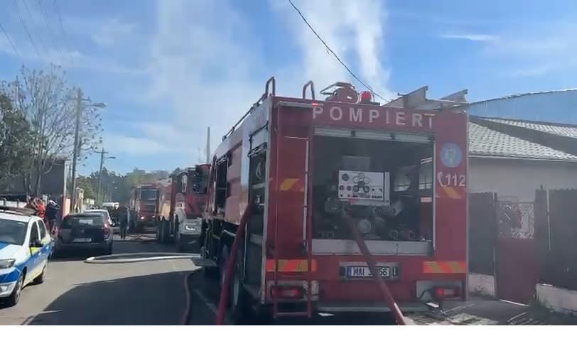 Incendiu devastator în Sectorul 5, București, cu locuințe în flăcări