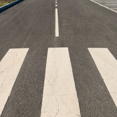 Primăria Botoșani testează un sistem inovator de proiecție laser pentru trecerile de pietoni