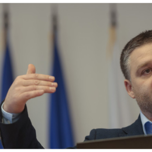 Ciprian Ciucu: Crizele politice din România sunt artificiale și motivate financiar