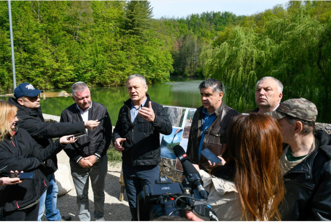 Finalizate lucrările de decolmatare a Lacului Vida din Luncasprie