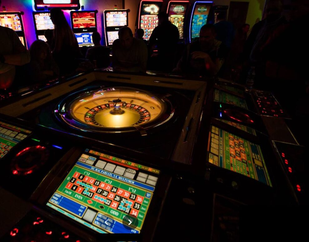 Modificările regulamentului jocurilor de noroc în Bistrița, adoptate de consilieri