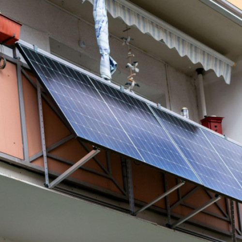 Cresc cererea pentru energie regenerabilă pe fondul crizei globale a combustibililor