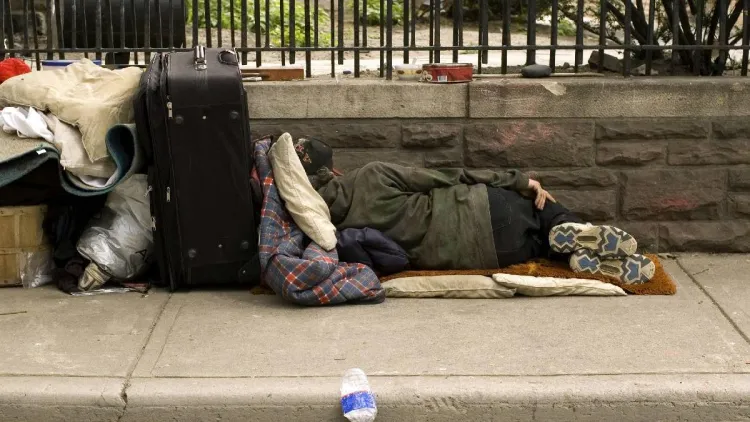 Clujenii din zona Dâmboviței se plâng de violențe și incendii provocate de oamenii străzii