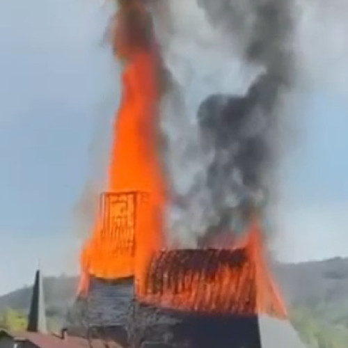 Incendiu devastator la biserica catolică din Șurdești, Maramureș