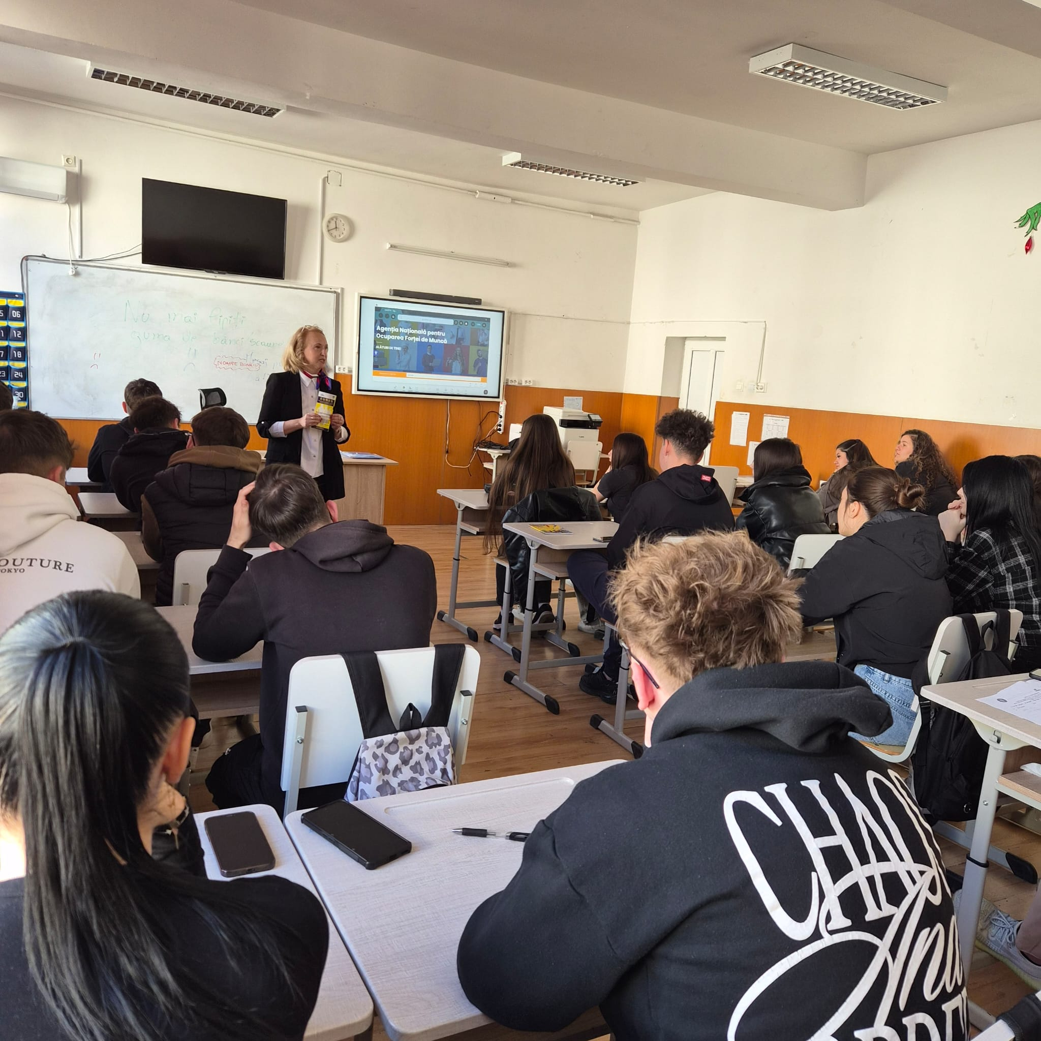 AJOFM Galați informează tinerii despre oportunitățile de angajare