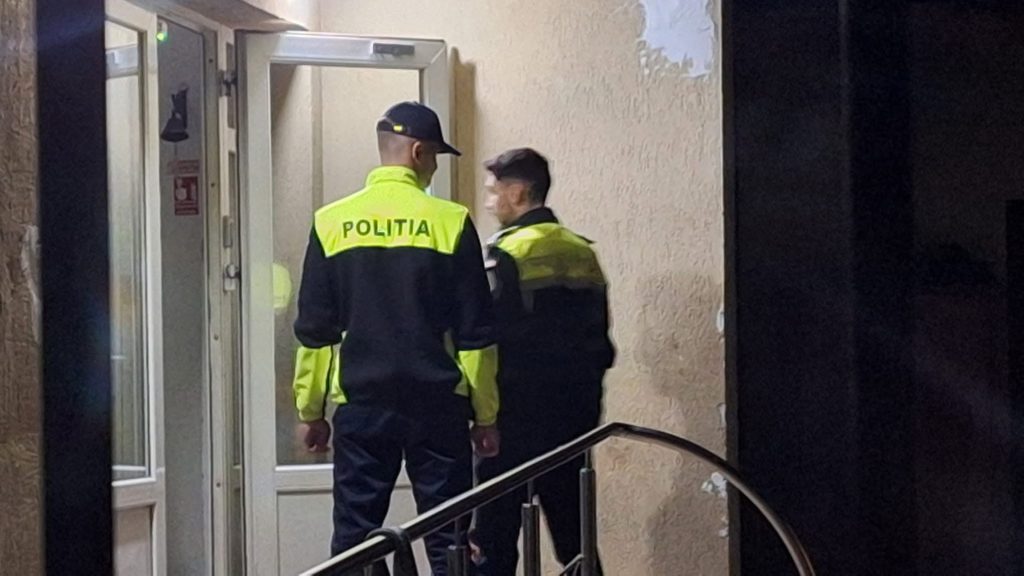 Un bărbat reținut după ce a agresat o femeie la Târgu Jiu