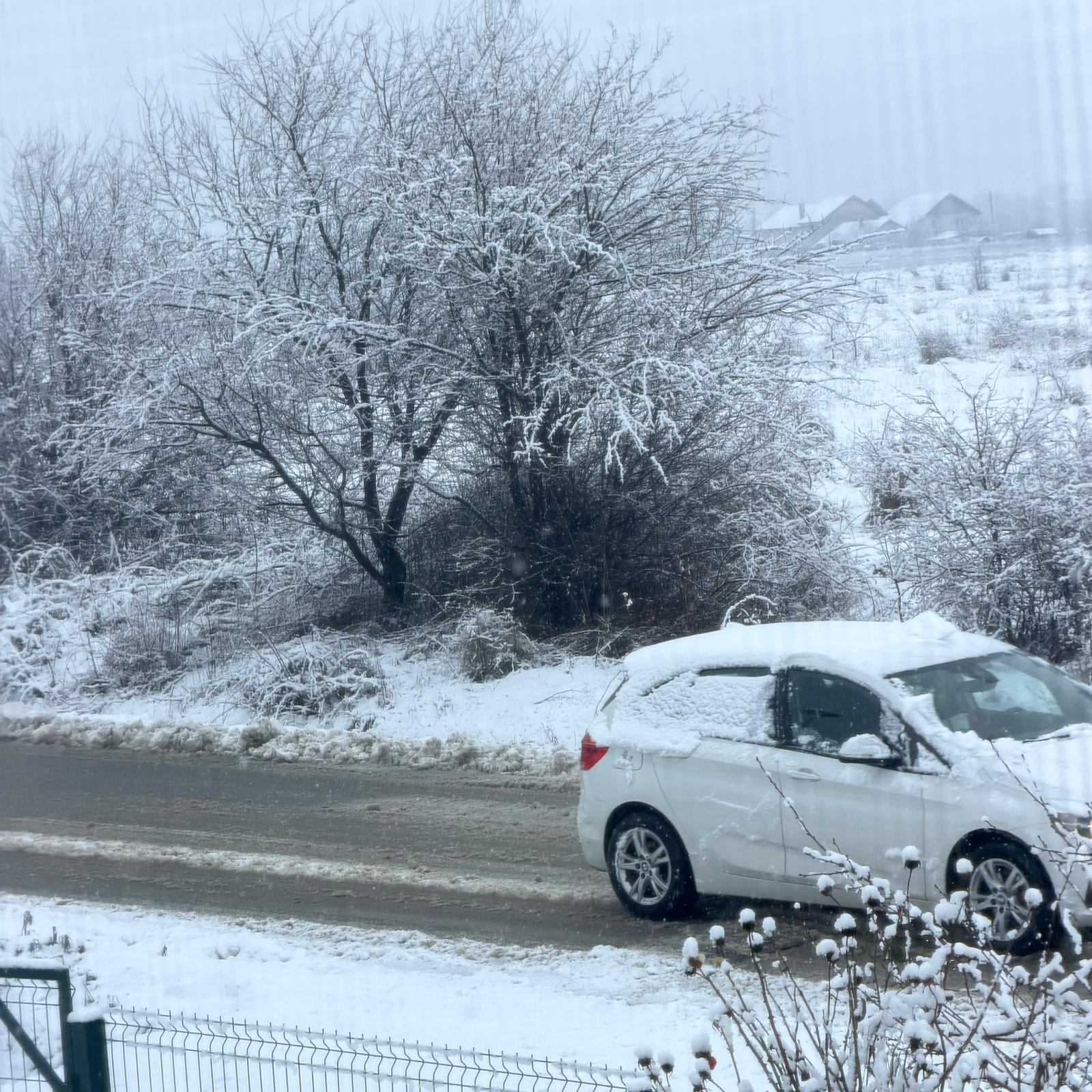 Schimbări bruşte în prognoza meteo, ANM anunță vreme rece și precipitații