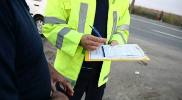 Poliția atrage atenția asupra riscurilor vehiculelor radiate și conducerii fără permis