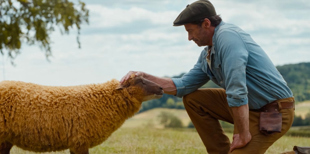 Recenzie ‘The Sheep Detectives’: Hugh Jackman și un mister captivant de crimă