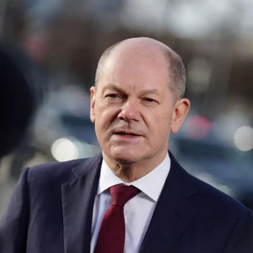 Franța, Germania și Polonia au hotărât să ajute Ucraina prin achiziționarea de arme de pe piața internațională și crearea unei noi alianțe pentru livrarea de rachete cu rază lungă de acțiune.