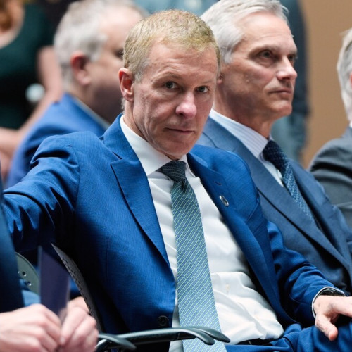 CEO-ul United Airlines confirmă că a abordat American pentru o potențială fuziune, dar a fost refuzat