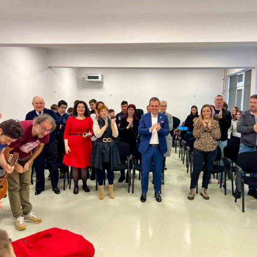 Activități interesante la Școala Gimnazială Răzvad ca parte a proiectului "Music for the brain" din cadrul Erasmus+