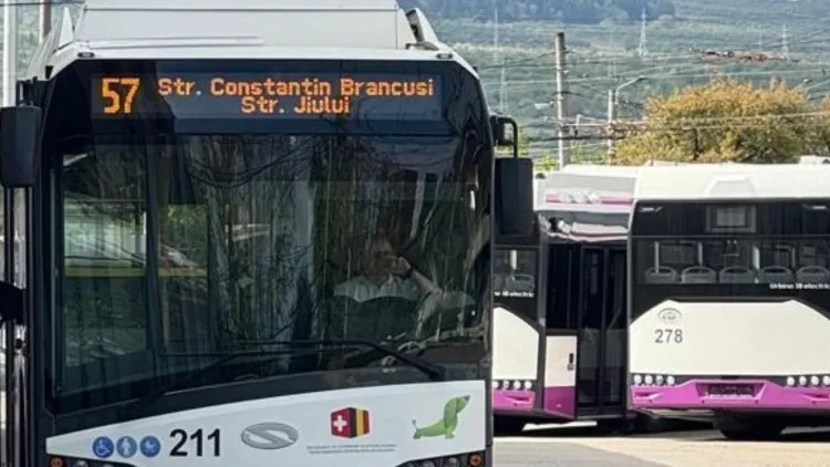 Clujenii din Între Lacuri beneficiază de un program extins pentru linia 57