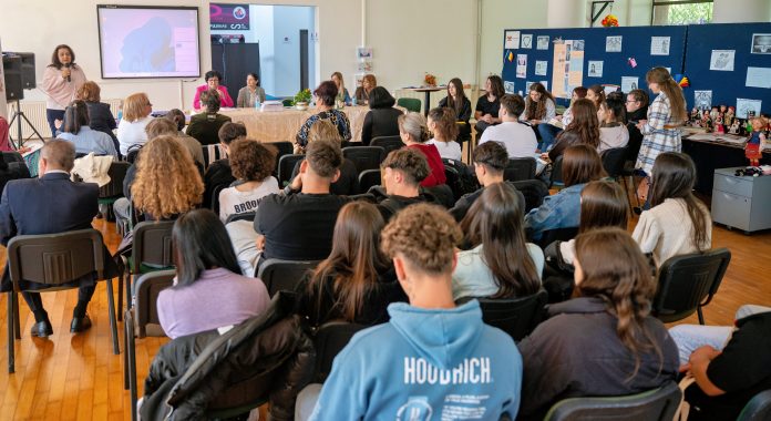 Eveniment dedicat cărților, organizat de Liceul Tehnologic „Dumitru Dumitrescu”