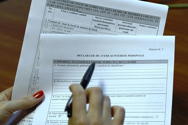 Declarațiile de avere ale demnitarilor se schimbă după decizia CCR