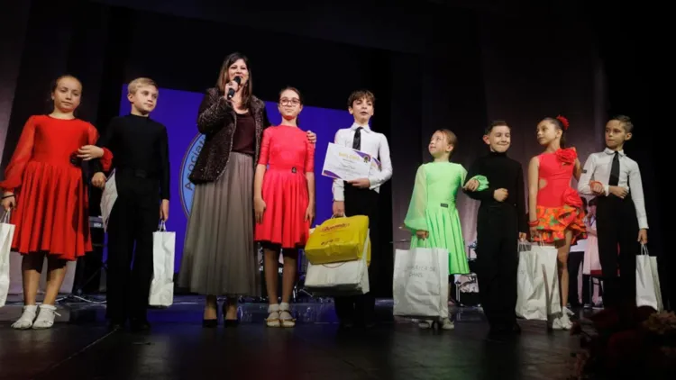 Copiii talentați din familii numeroase strălucesc la Cluj