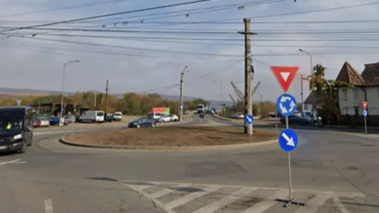 Primăria Cluj-Napoca revine la circulația cu dublu sens pe strada Bărc I