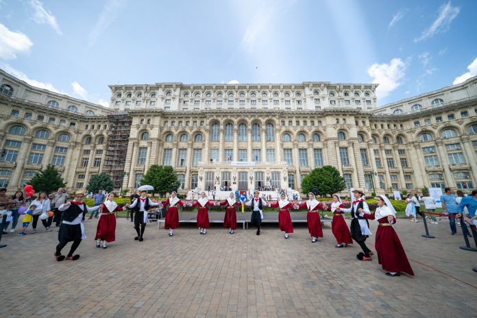 Se desfășoară evenimentul „Zestrea urbană” în Grădinile Senatului, între 9 și 11 mai