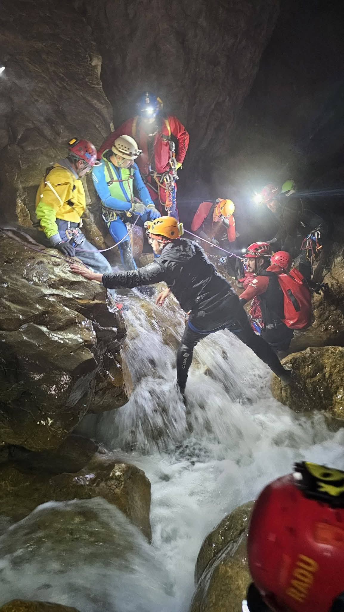 Exercițiu național de salvare speologică în Mehedinți