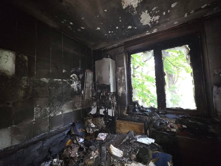Femeie din Galați ajutată de comunitate după un incendiu devastator
