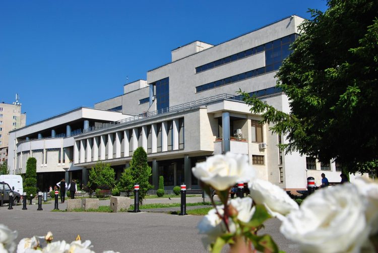 Biblioteca Județeană „Petre Dulfu” din Baia Mare anunță program special în mai