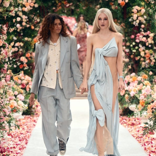 Rochiile de la nunta lui Cassie și Nate în 'Euphoria', clasificate pe baza WTF