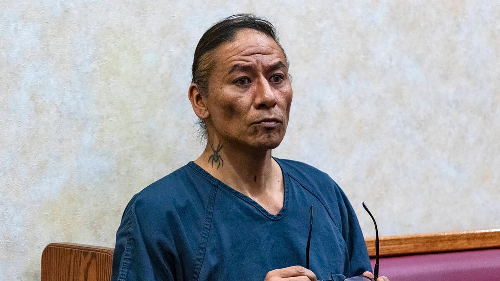 Actorul Nathan Chasing Horse, din „Dances With Wolves”, condamnat la închisoare pe viață pentru agresiune sexuală