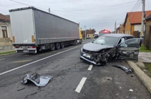 Accident pe DN1 la Vlădeni: un şofer rănit în coliziune