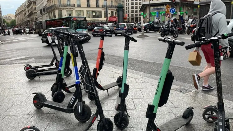 Studii internaționale dezvăluie deficiențele Clujului în gestionarea trotinetelor electrice