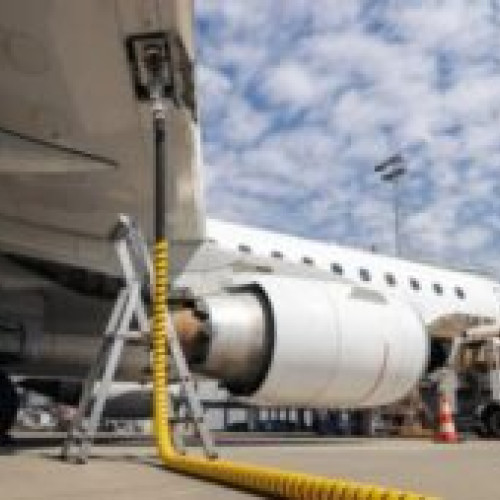 Italia se confruntă cu o criză de combustibil pentru avioane