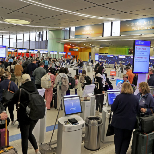 Familia din Somerville se află în carantină după expunerea la rujeolă la Logan