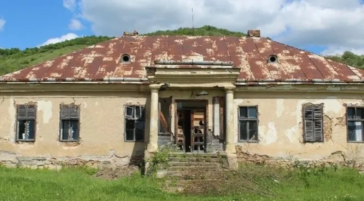 Conacul Dujardin din Bonțida intră într-un amplu proces de reabilitare