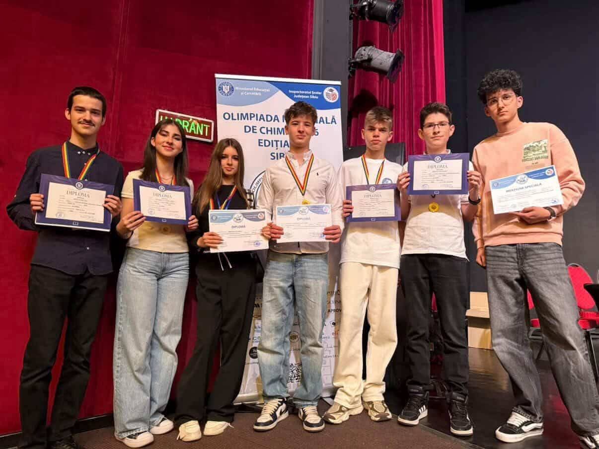Elevii din Gorj strălucesc la Olimpiada Națională de Chimie